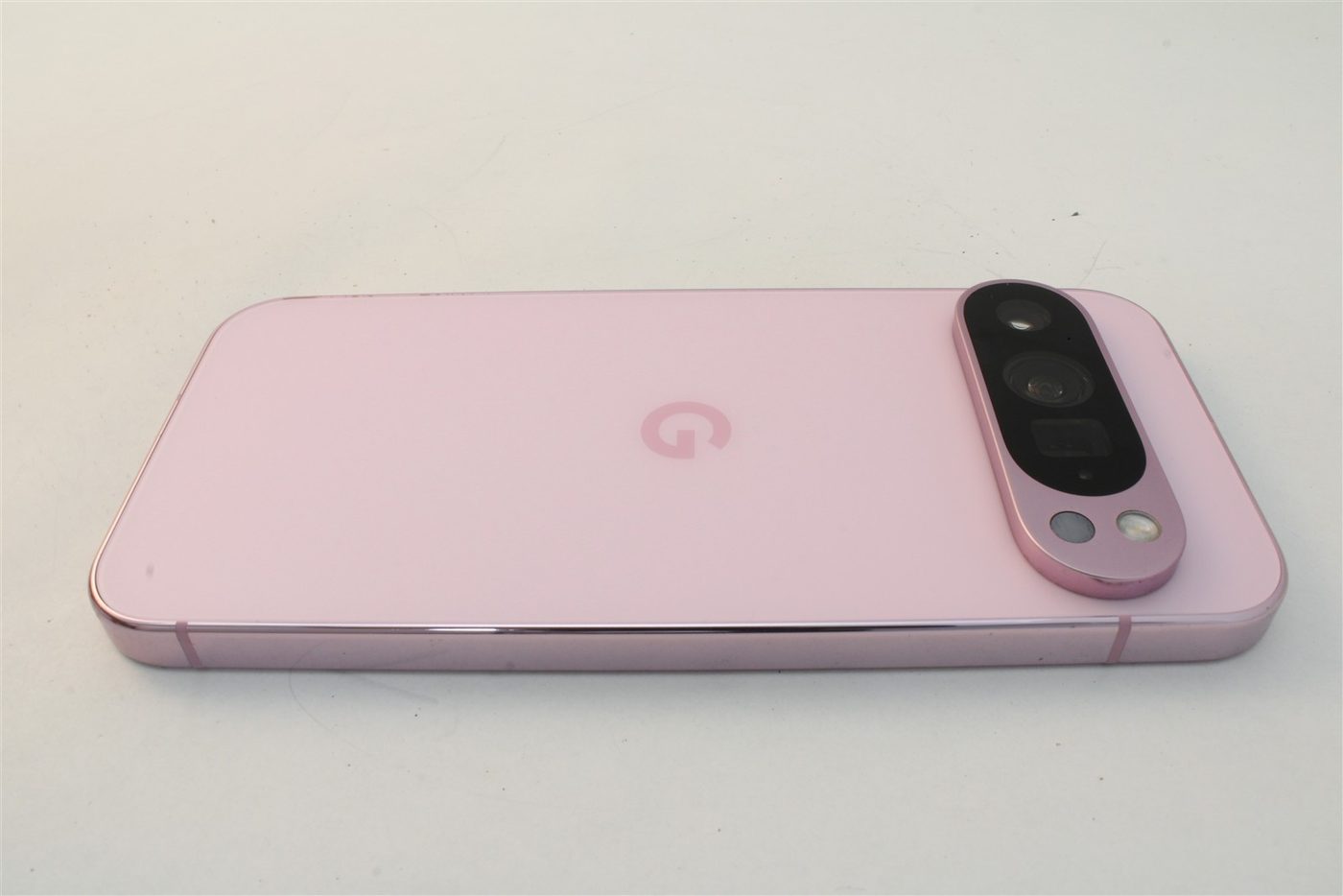 Pixel 9 Pro in Pink