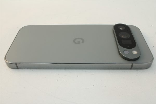 Pixel 9 Pro in Green, cosmetic grade B