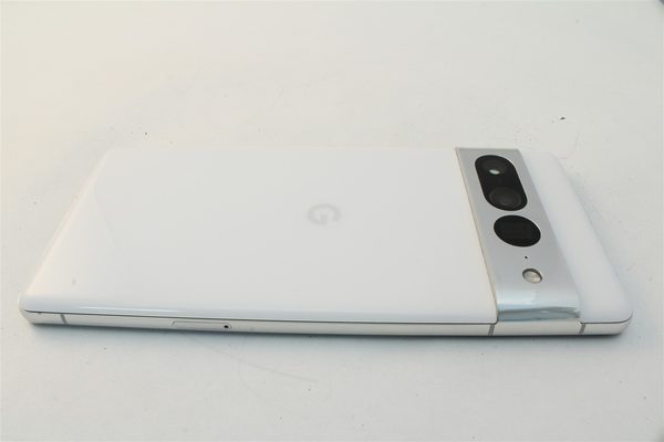 Pixel 7 Pro in White, cosmetic grade C
