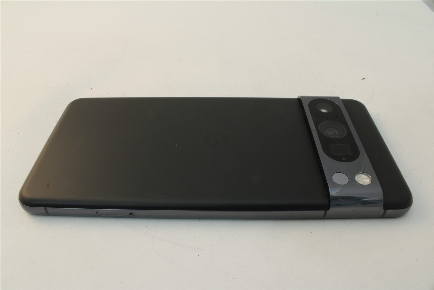 Pixel 8 Pro in Black