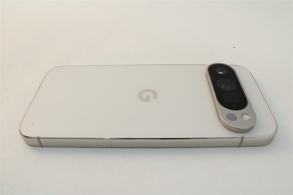 Pixel 9 Pro in White, cosmetic grade A+
