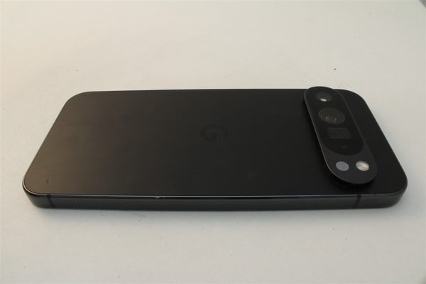 Pixel 9 Pro XL in Black, cosmetic grade A
