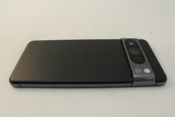 Pixel 8 Pro in Black, cosmetic grade A