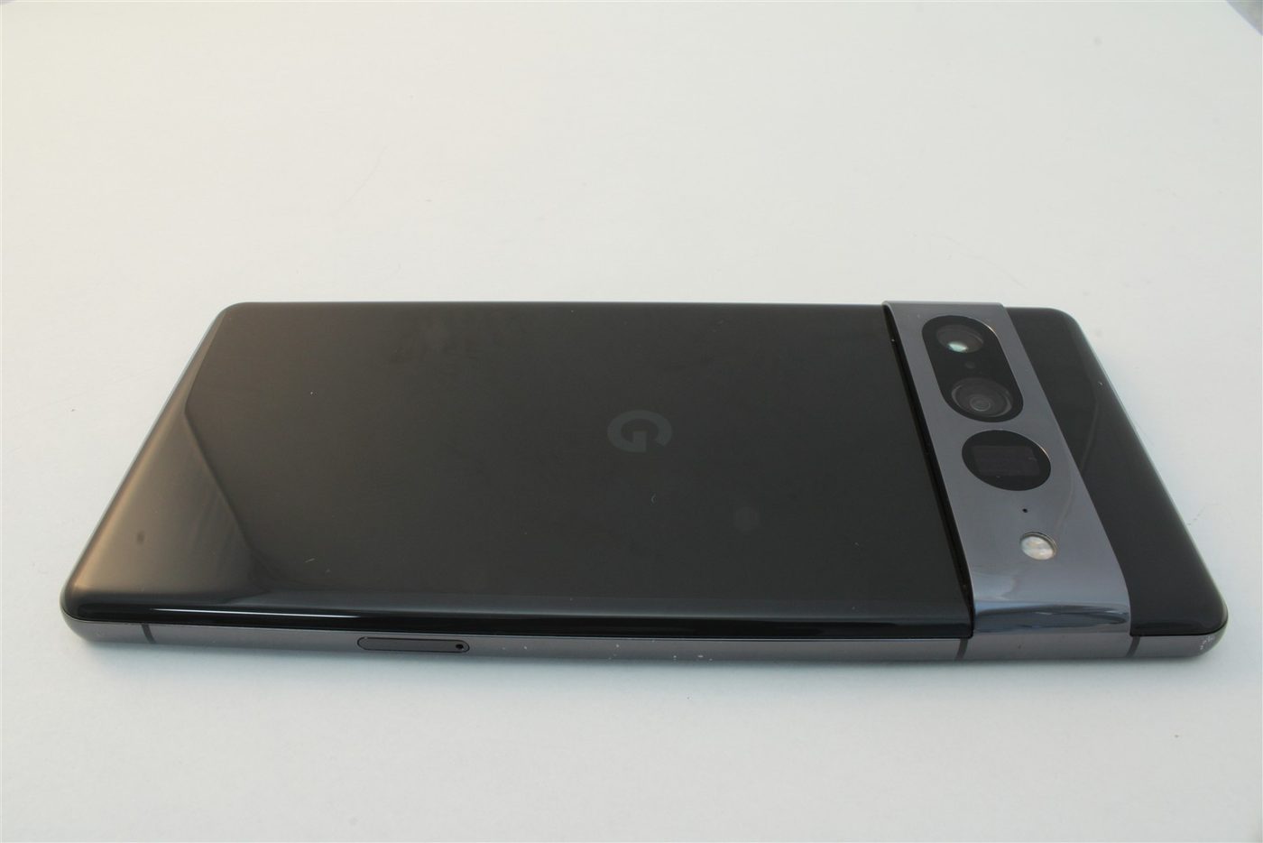 Pixel 7 Pro in Black