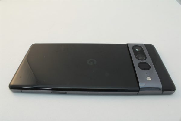 Pixel 7 Pro in Black, cosmetic grade A