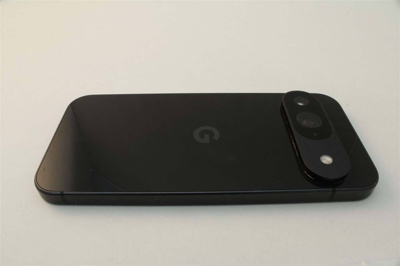 Pixel 9 in Black