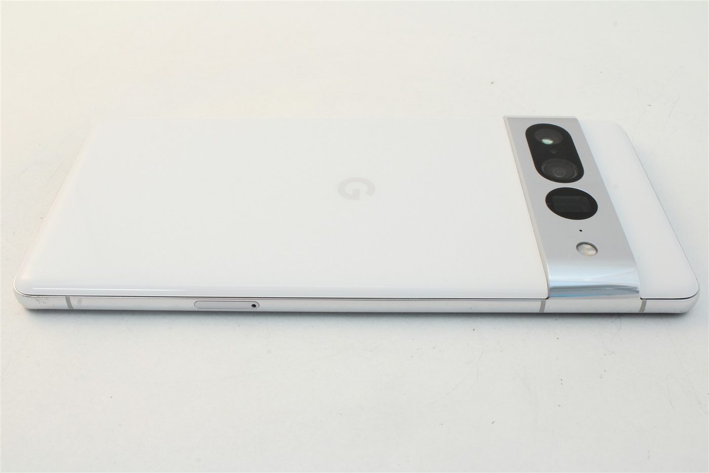 Pixel 7 Pro in White