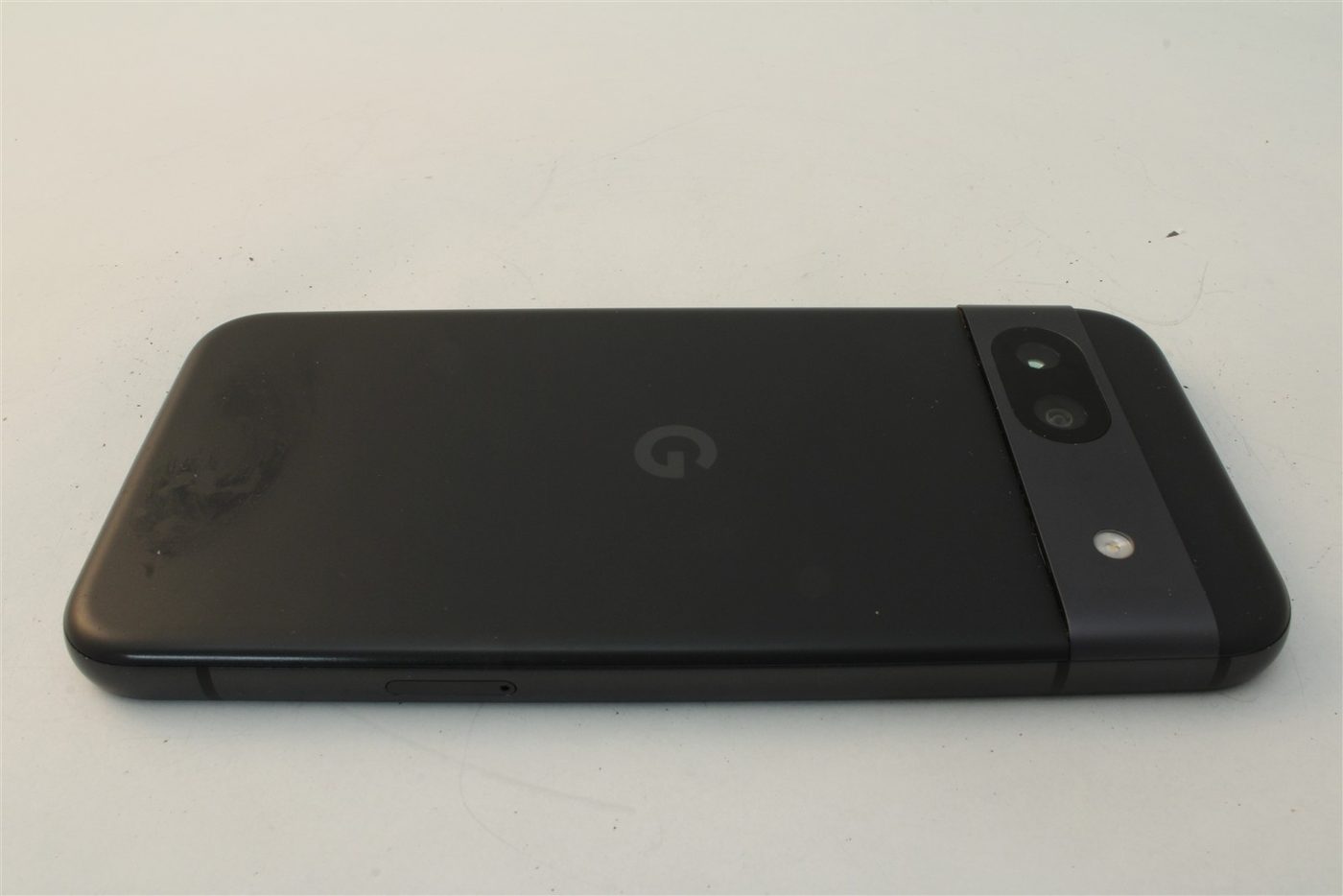 Pixel 8a in Black