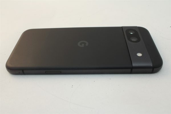 Pixel 8a in Black, cosmetic grade B