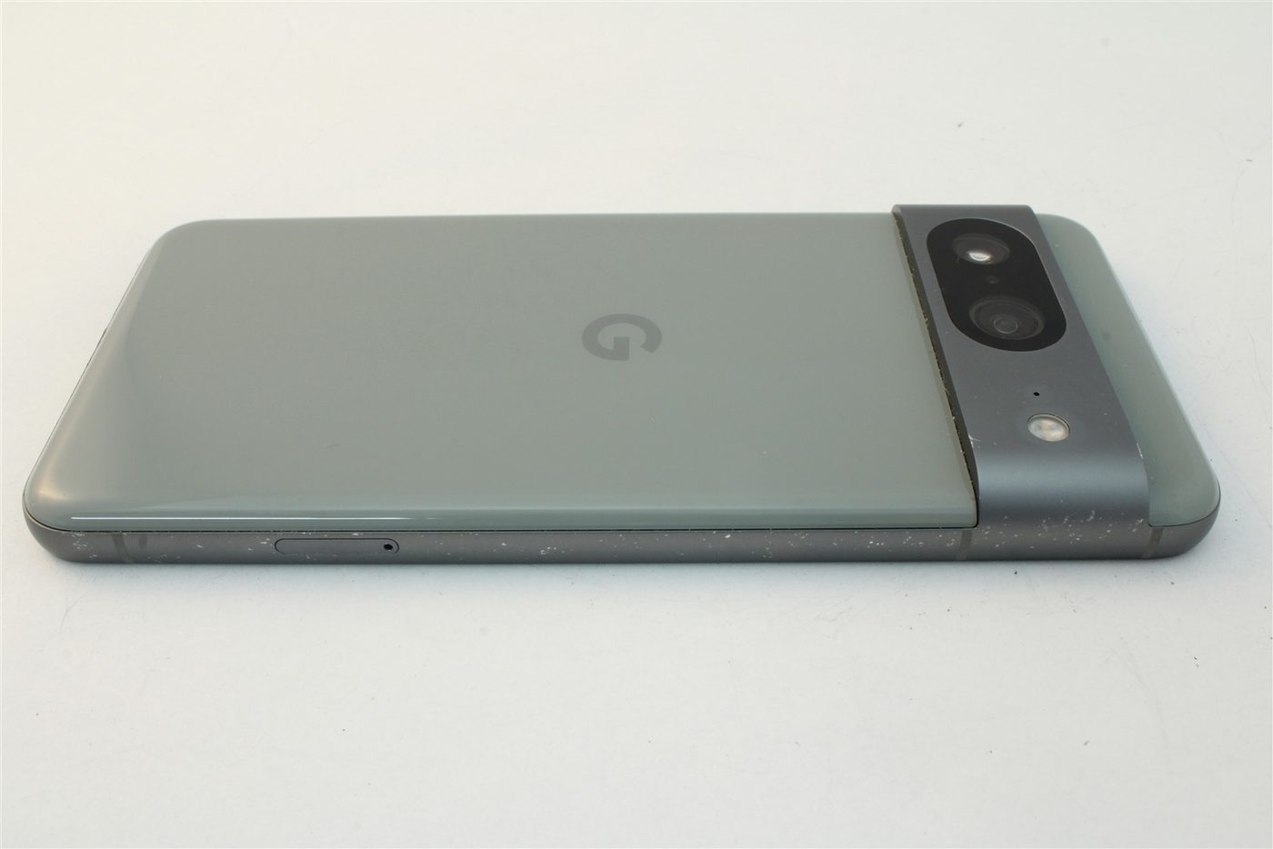 Pixel 8 in Green