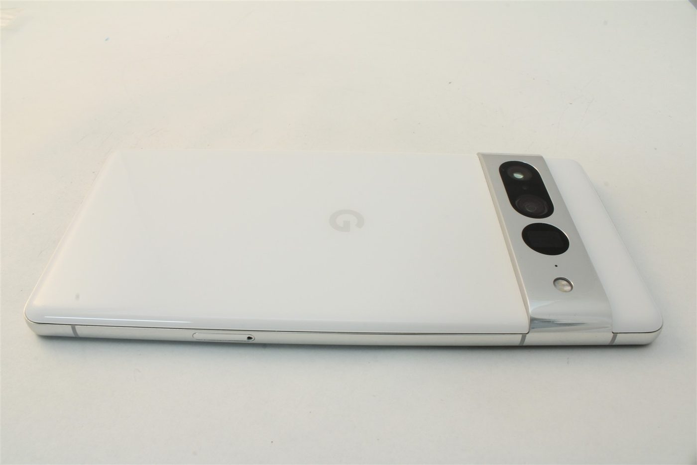 Pixel 7 Pro in White