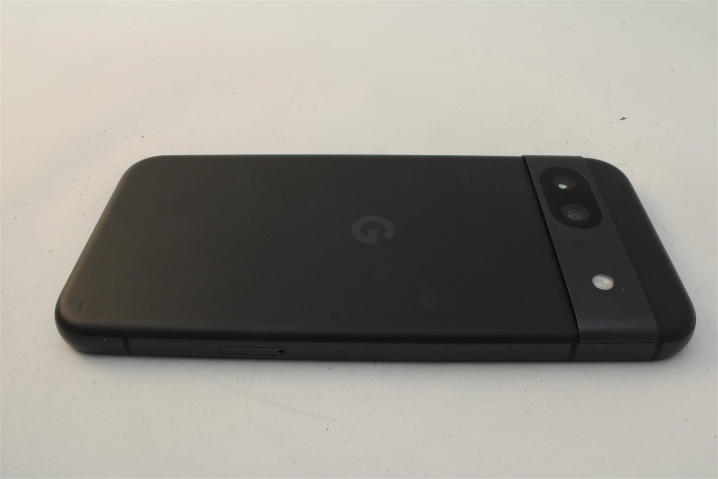 Pixel 8a in Black