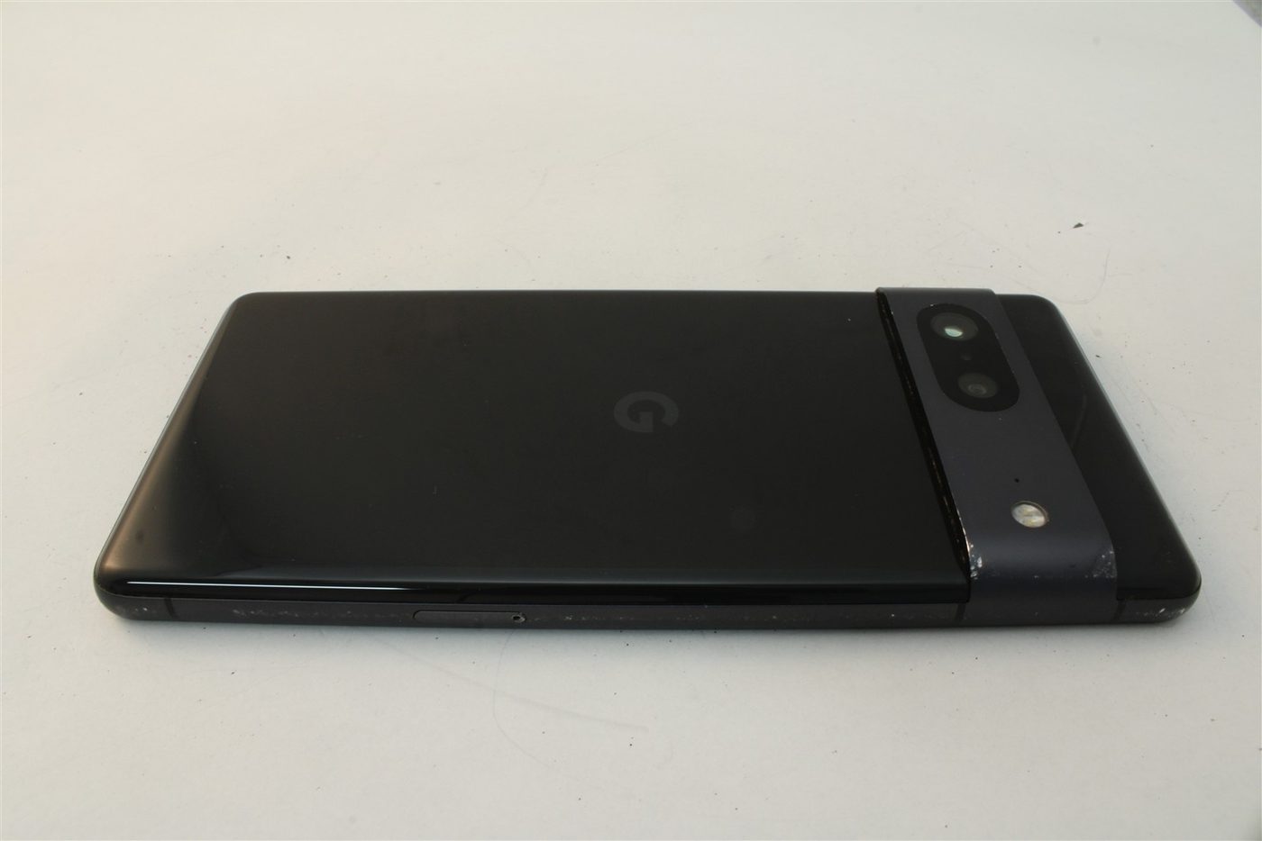 Pixel 7 in Black