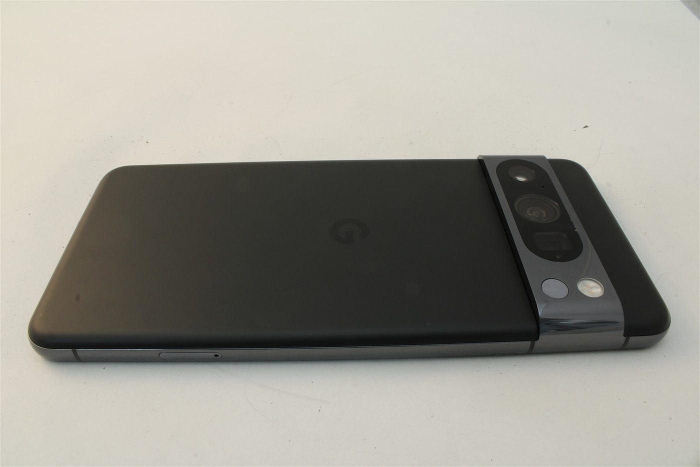 Pixel 8 Pro in Black
