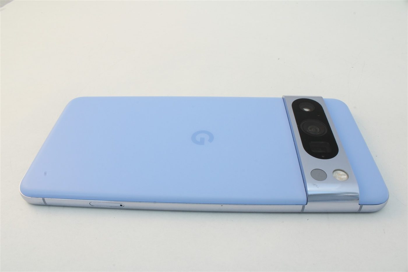 Pixel 8 Pro in Blue