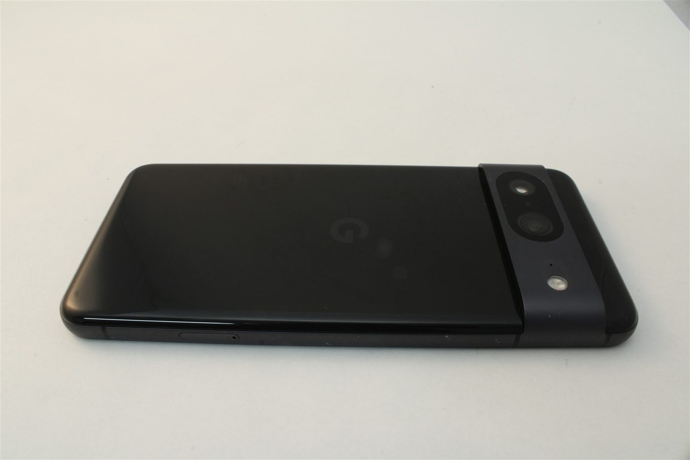 Pixel 8 in Black