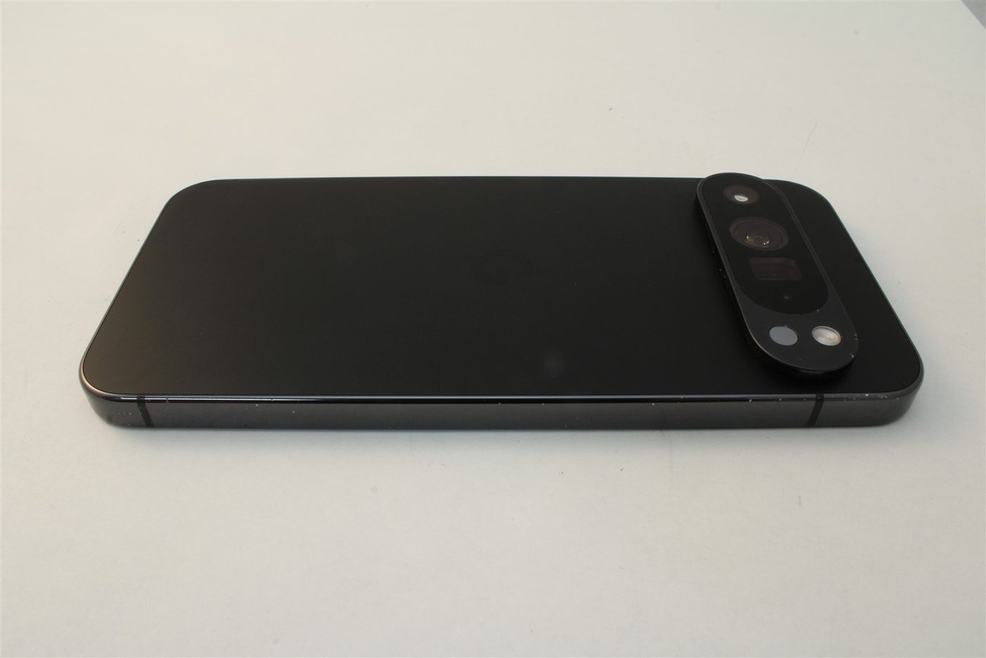 Pixel 9 Pro XL in Black
