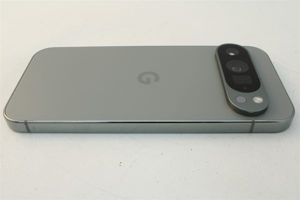 Pixel 9 Pro in Green, cosmetic grade A+