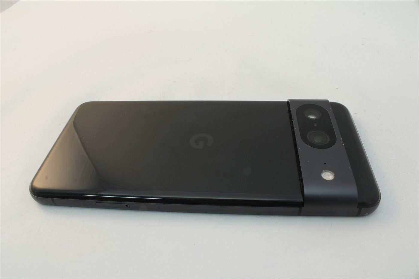 Pixel 8 in Black