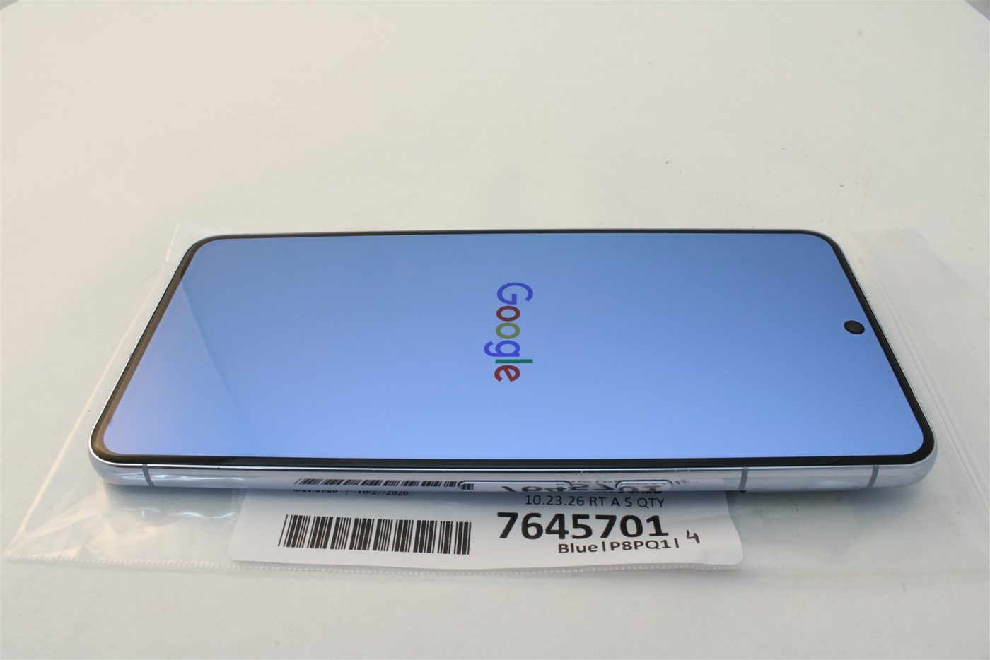 Pixel 8 Pro in Blue