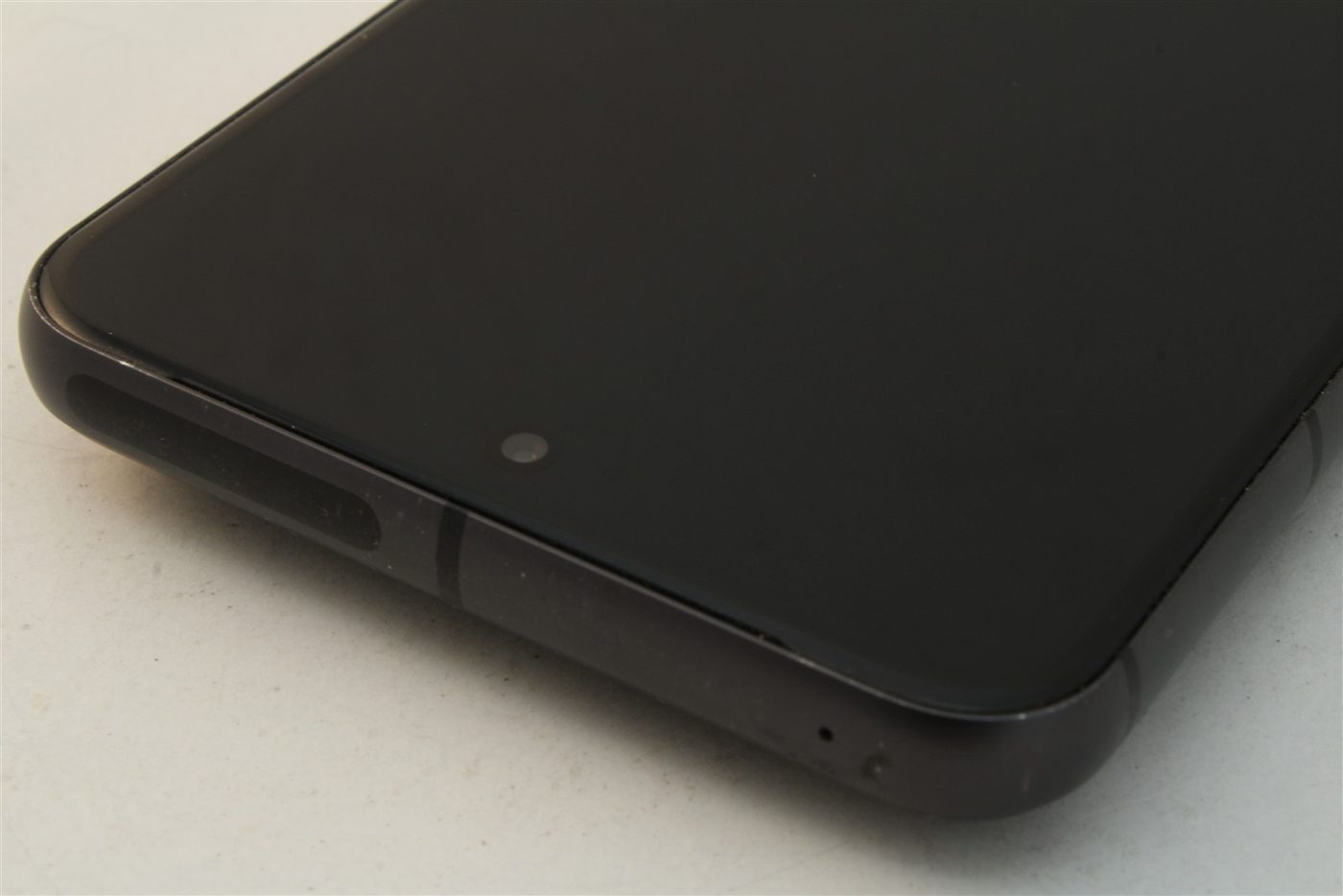 Pixel 8 in Black