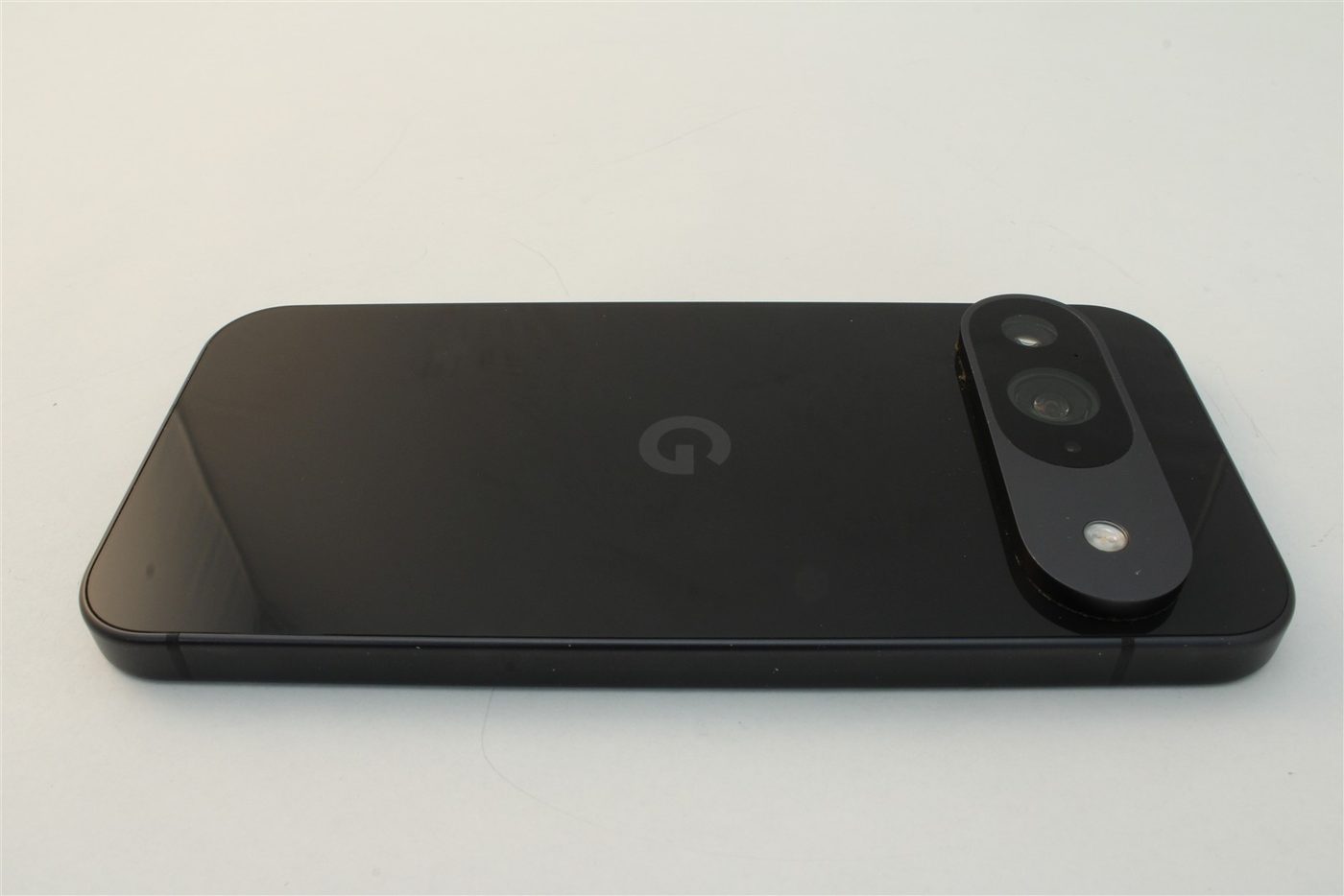 Pixel 9 in Black