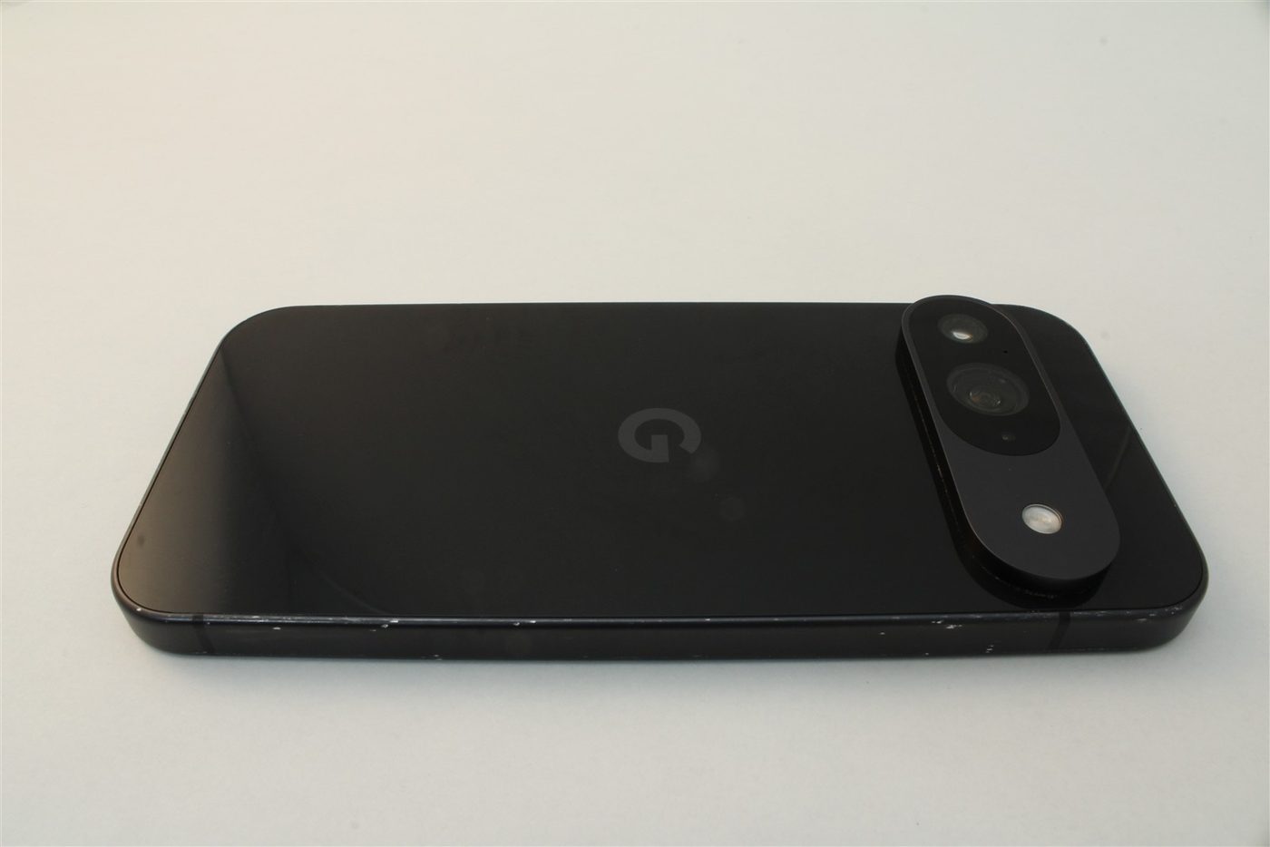 Pixel 9 in Black