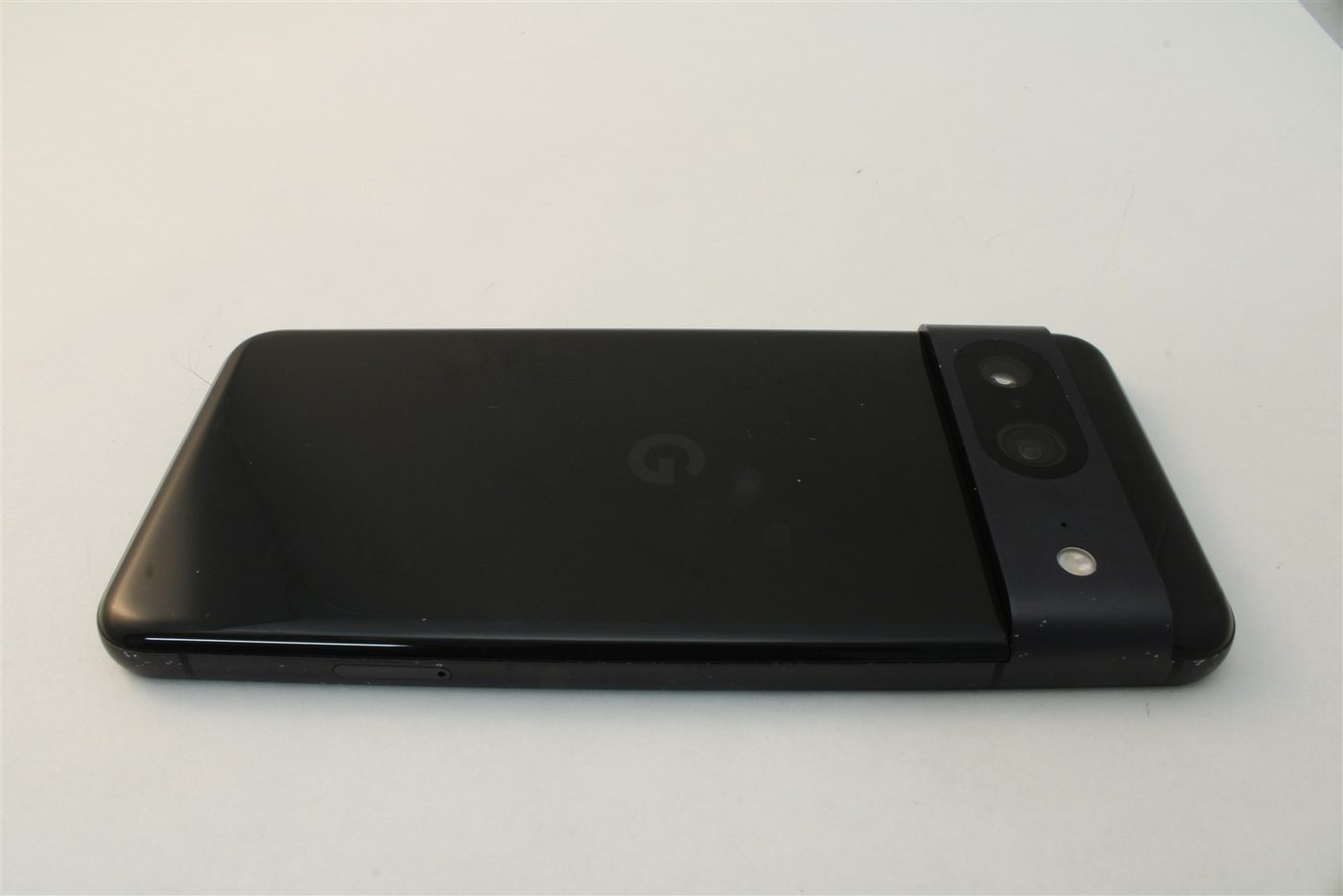 Pixel 8 in Black