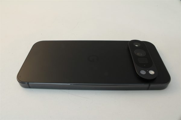 Pixel 9 Pro in Black, cosmetic grade A