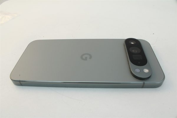 Pixel 9 Pro XL in Green, cosmetic grade A