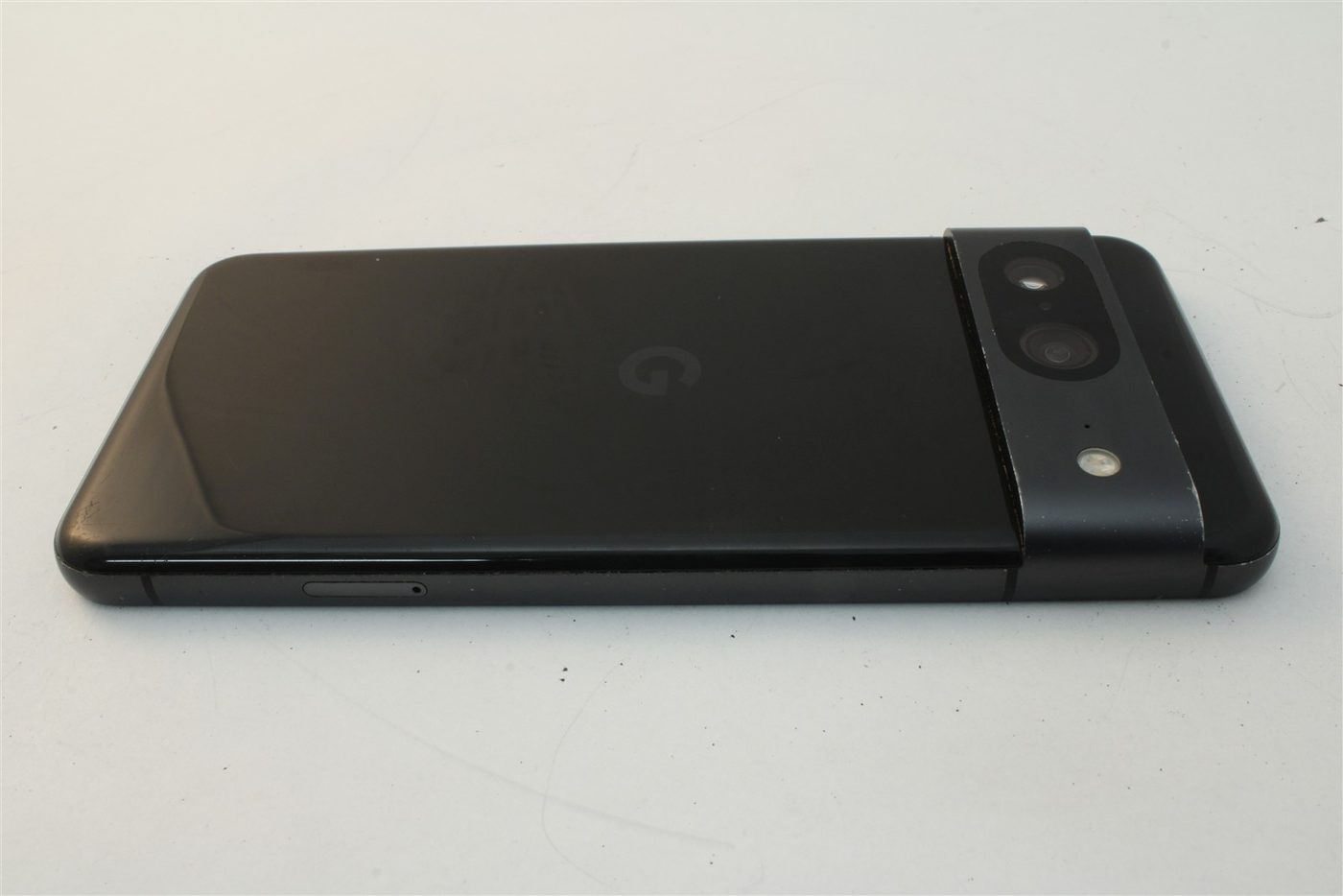 Pixel 8 in Black